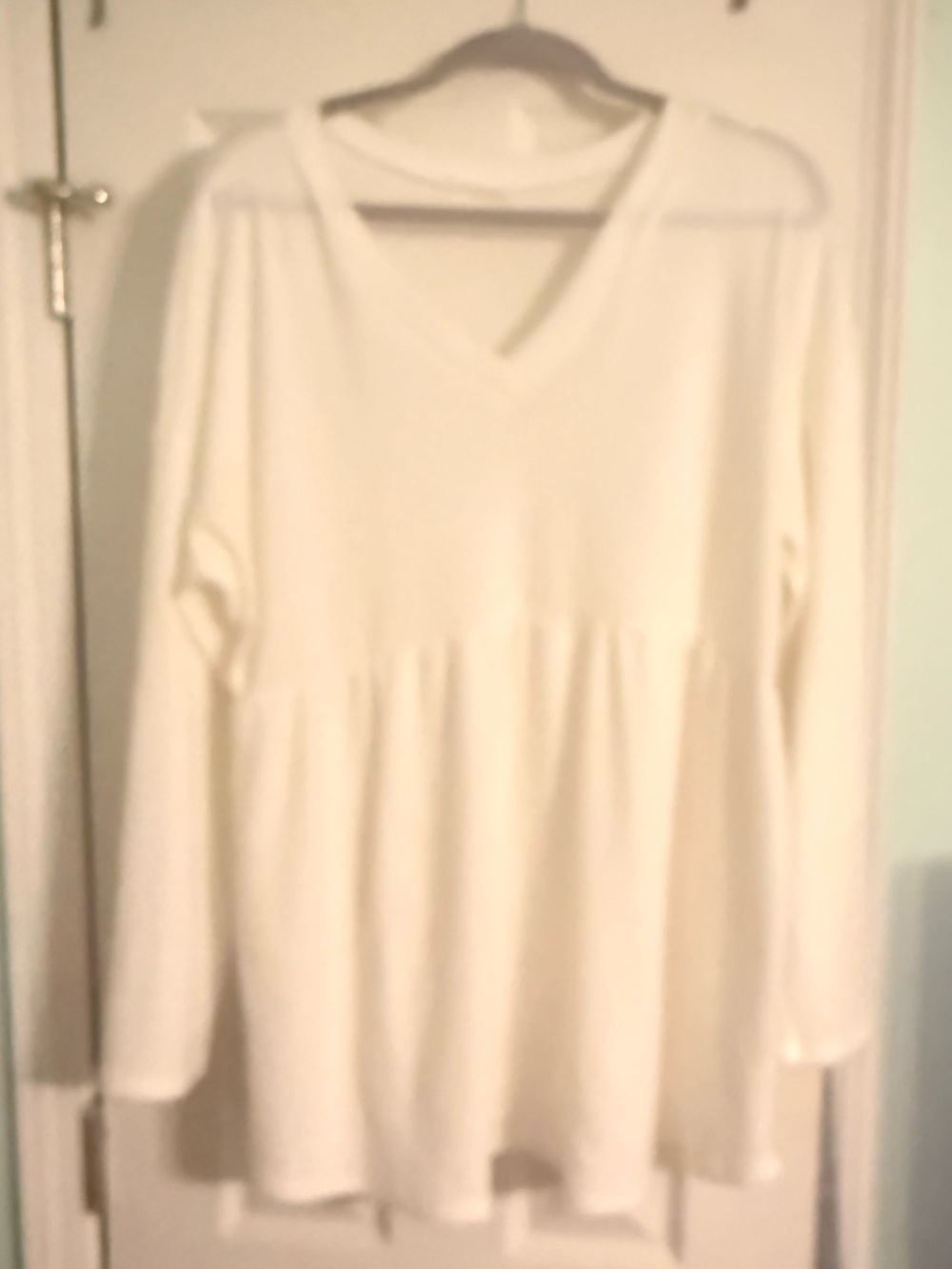 Women's Cream V-Neck Long Sleeve Sweater/Peplum Top
